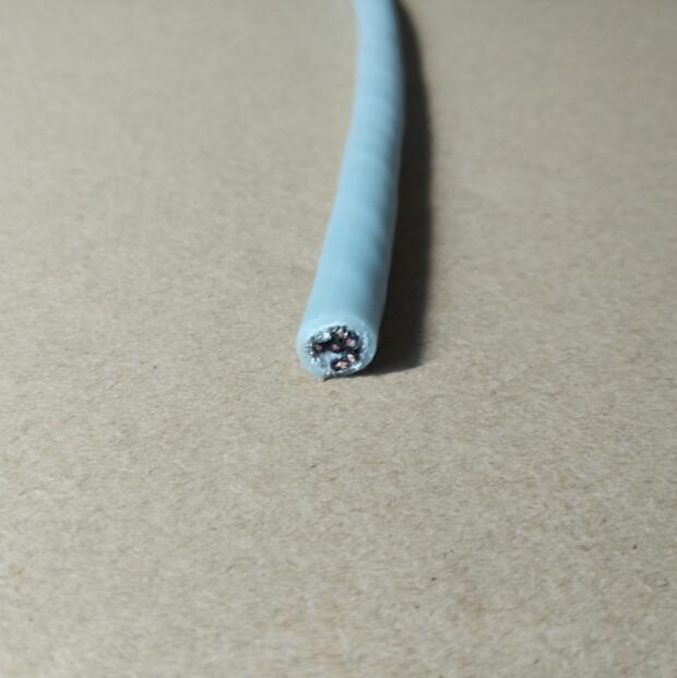高柔性聚氨酯拖链电缆PUR